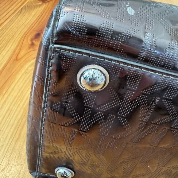 MICHAEL KORS Grayson Metallic Silver Satchel Purse and Matching Wallet - Picture 16 of 16